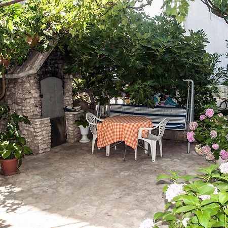 Apartment Roza Trogir Exterior photo